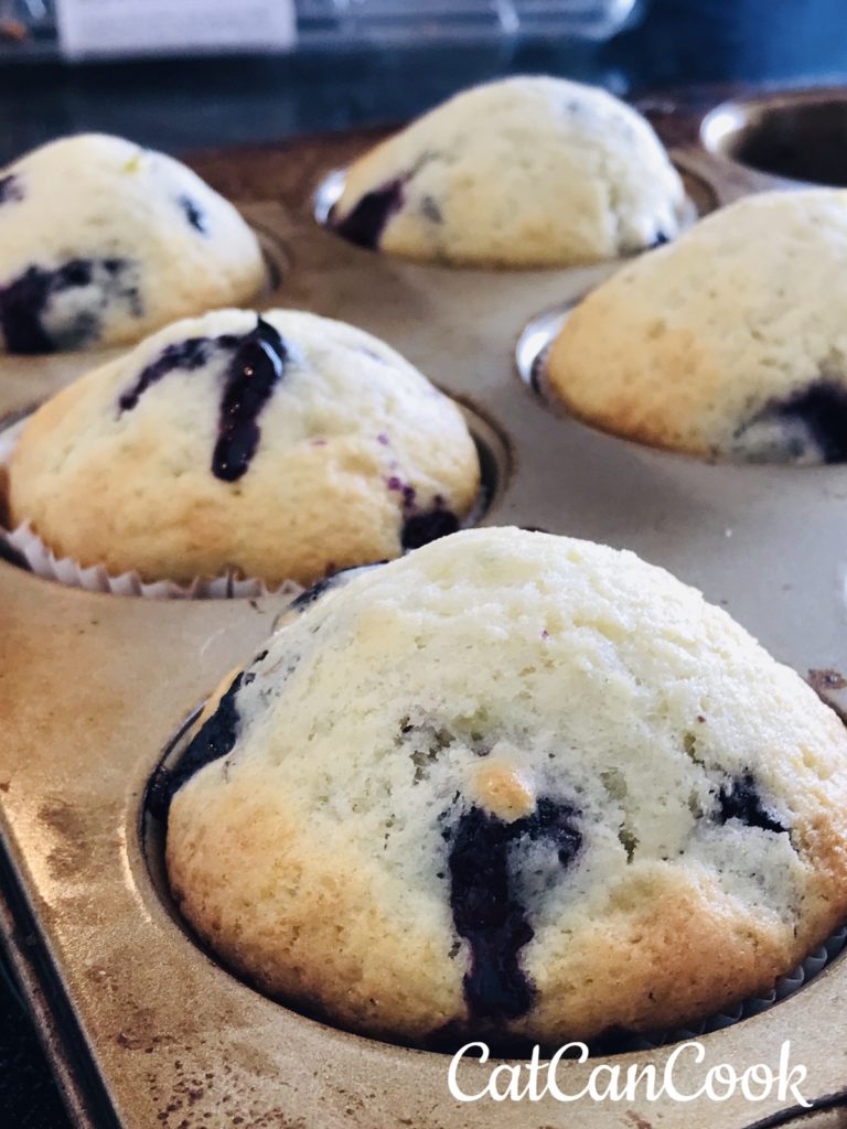 baking blueberry muffins